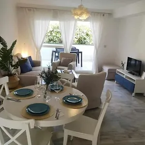 Duplex In Lunamar Complex Marbella